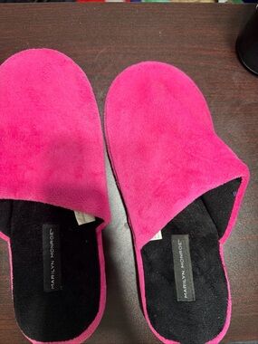 Marilyn Monroe Plush Hot Pink Slide Slippers